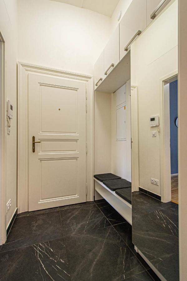 Stylish Apartment In Prague Best Gastronomic Area Εξωτερικό φωτογραφία